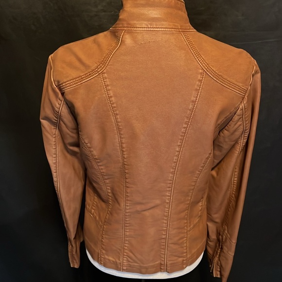 Big Chill Vintage Leather Moto Jacket - Picture 3 of 16